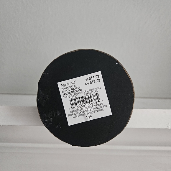 NWT Ashland X Wicked Garden Skeleton Hand Tabletop Decor - Picture 5 of 5